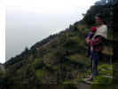 07_09_monterosso_vernazza_hike_momo_ofek_after_losing_trail.jpg (62486 bytes)